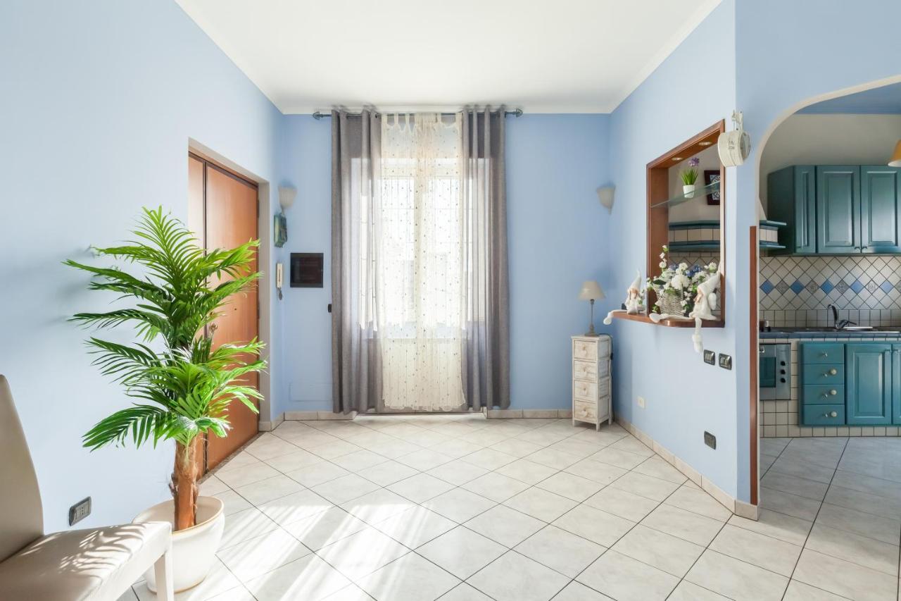 Casa Vacanze Giramondo フィウミチーノ エクステリア 写真