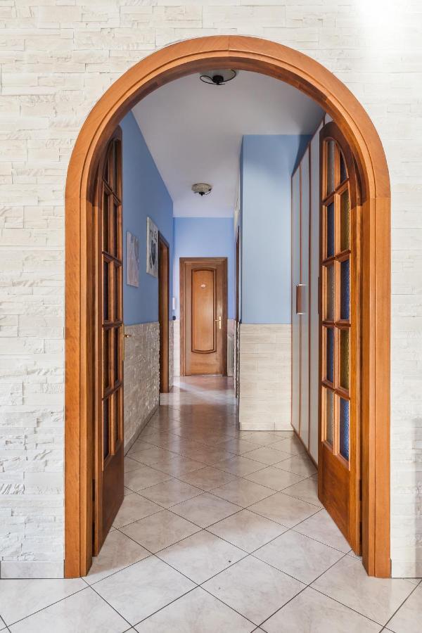 Casa Vacanze Giramondo フィウミチーノ エクステリア 写真