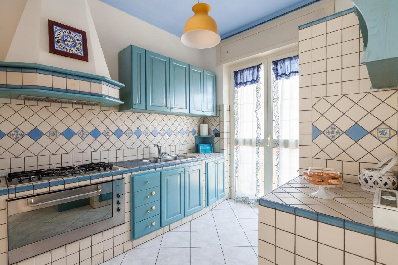 Casa Vacanze Giramondo フィウミチーノ エクステリア 写真
