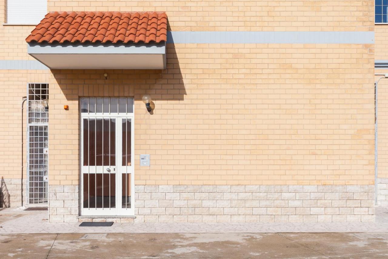 Casa Vacanze Giramondo フィウミチーノ エクステリア 写真